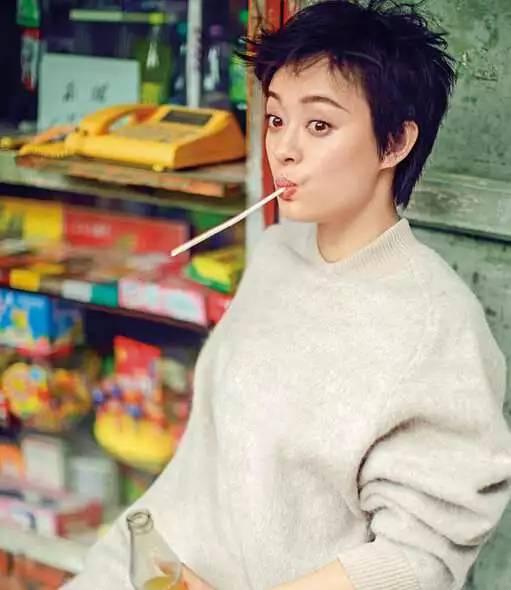 短发妹吃瓜,揭秘娱乐圈幕后风云