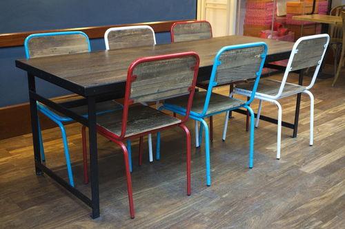 搬椅子吃瓜学校,揭秘校园里的独特文化现象