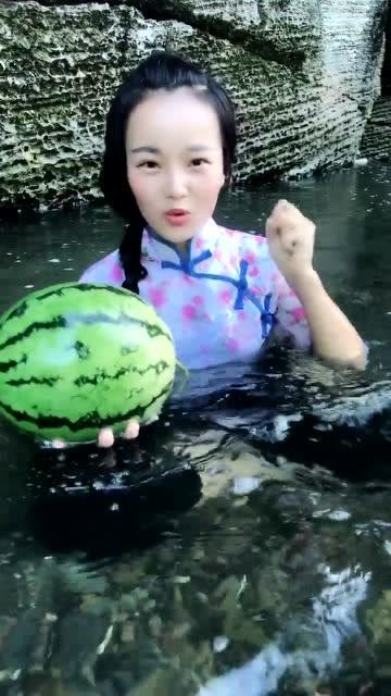 河里吃瓜不一定都是真的